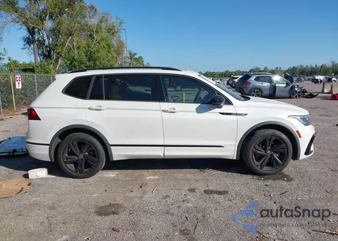 2023 Volkswagen Tiguan 2.0T Se R-Line Black from USA, damaged, VIN 3VVCB7AX6PM098620